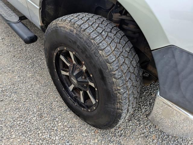 Image of Ford F-150 equipment image 3