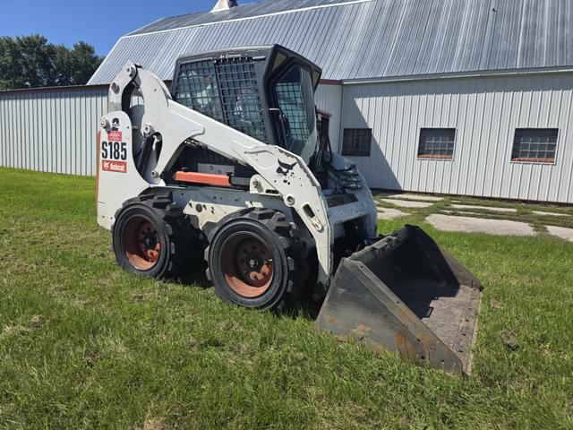 Image of Bobcat S185 equipment image 2
