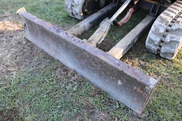 Image of Bobcat 331 equipment image 4