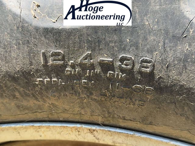 Image of Farmall H equipment image 4