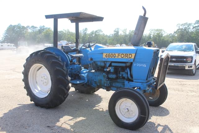 Image of Ford 4600 equipment image 1