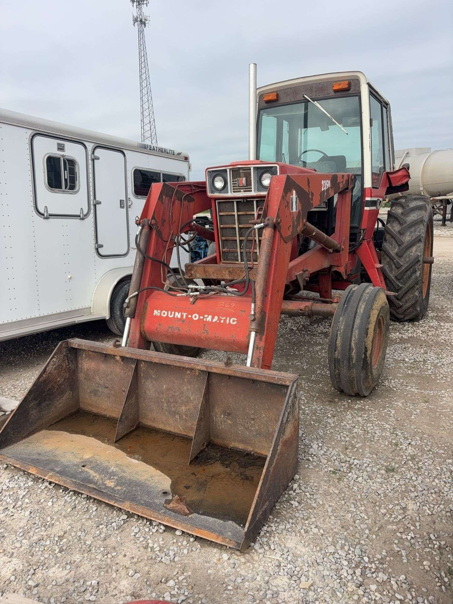 International Harvester 1486 Equipment Image0