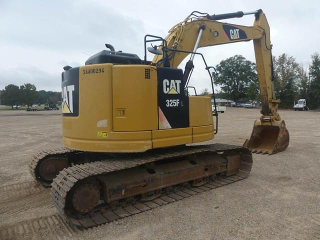 Image of Caterpillar 325FLCR equipment image 2