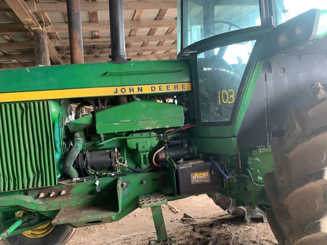 Image of John Deere 4630 equipment image 1