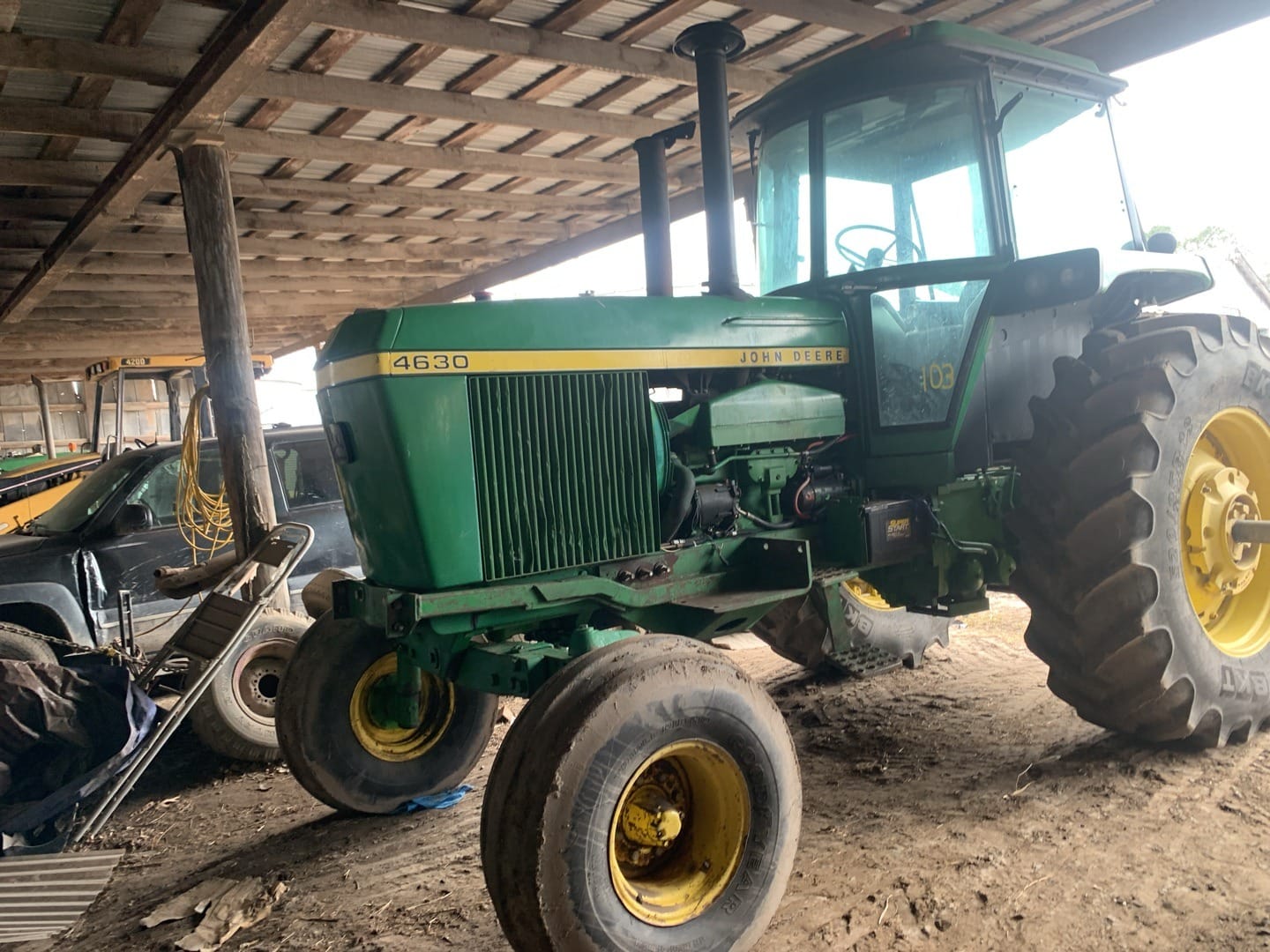 John Deere 4630 Equipment Image0