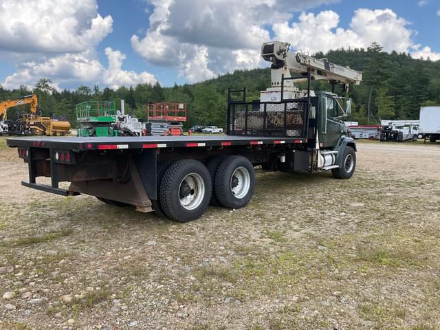 Image of Freightliner FL112 equipment image 4