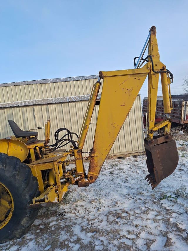 Image of International Harvester 460 equipment image 2