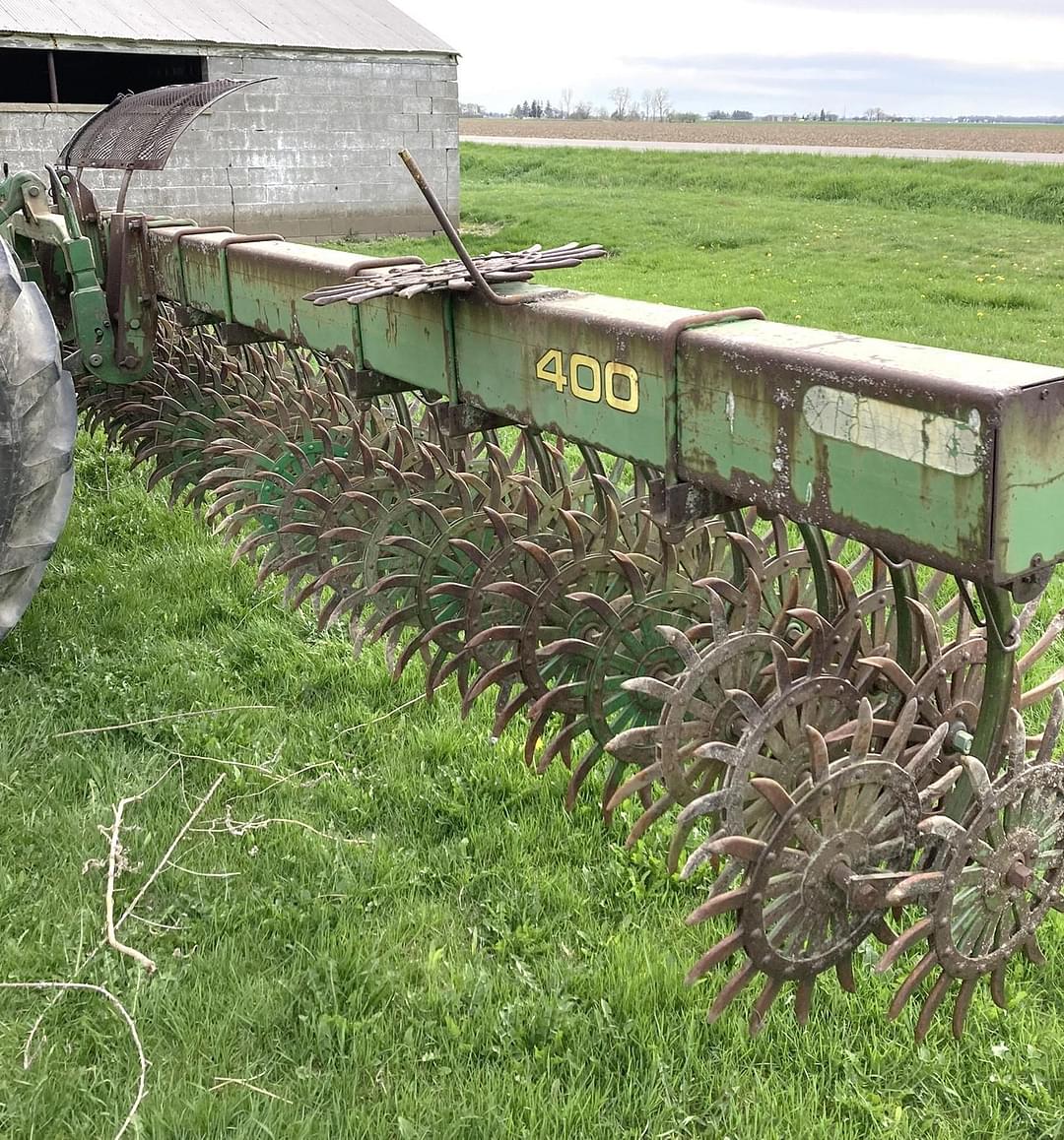 Image of John Deere 400 Image 0