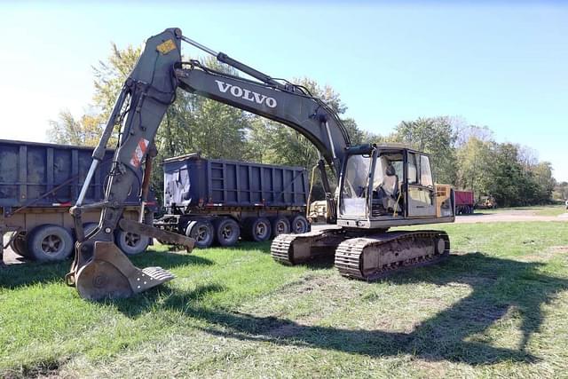 Image of Volvo EC160C equipment image 2