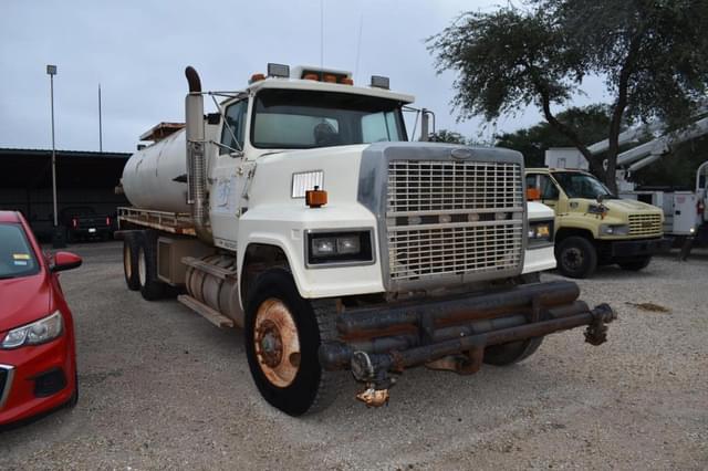 Image of Ford LTL9000 equipment image 1