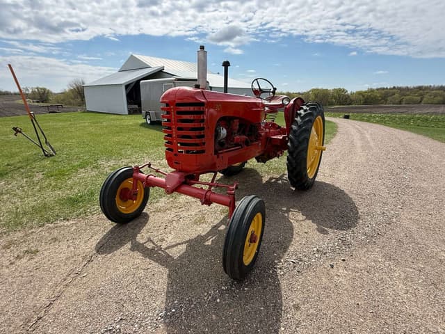 Image of Massey-Harris 30 equipment image 2