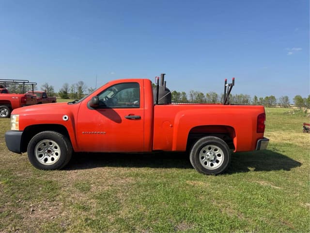 Image of Chevrolet 1500 equipment image 1