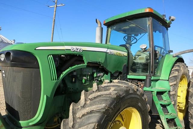 Image of John Deere 8420 equipment image 3