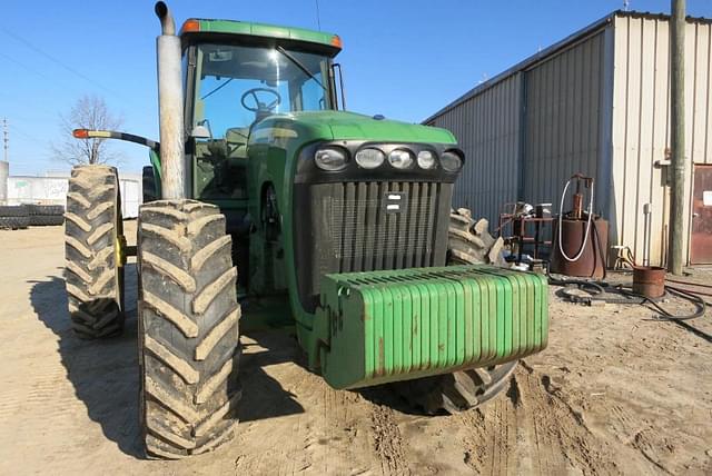 Image of John Deere 8420 equipment image 1