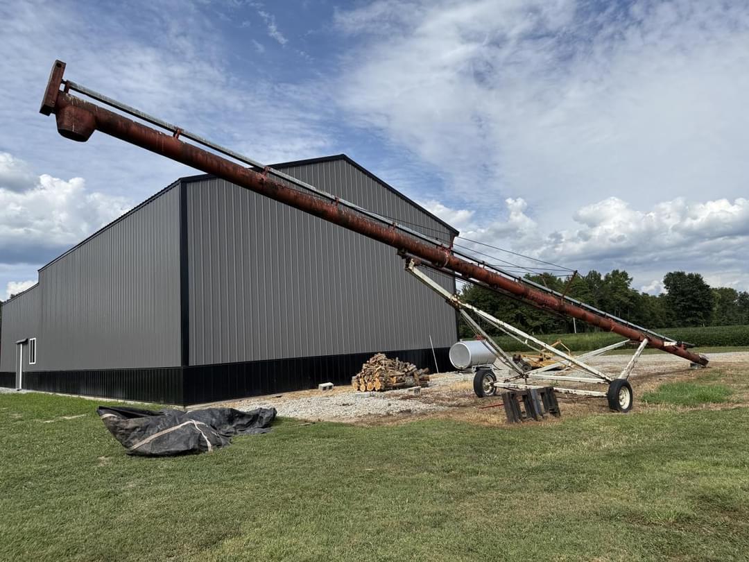 Image of Farm King 10x61 Primary image