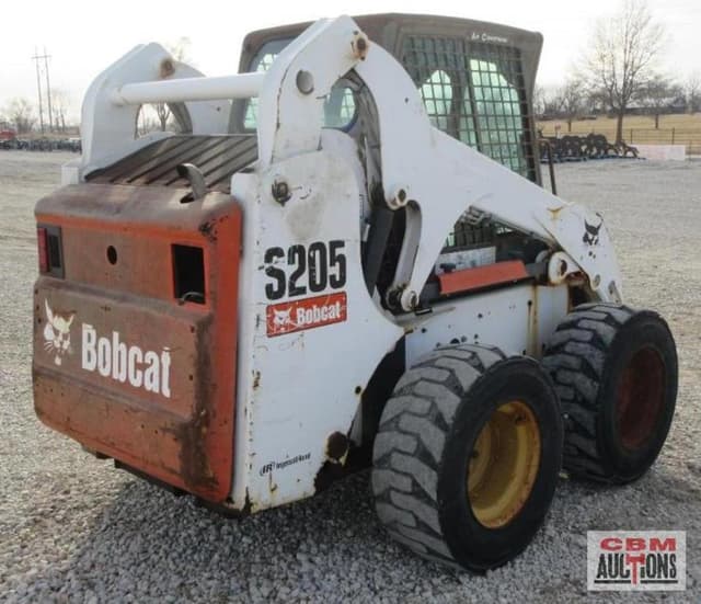 Image of Bobcat S205 equipment image 3