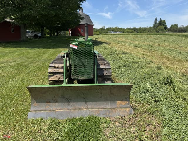 Image of John Deere 420 equipment image 1