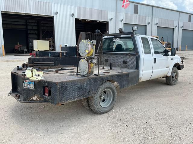 Image of Ford F-350 equipment image 4