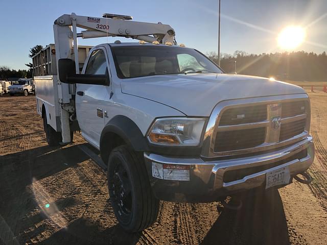 Image of Dodge Ram 5500 equipment image 2