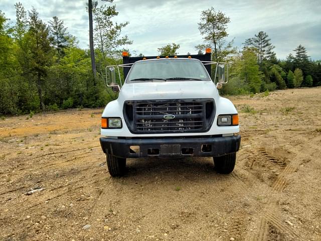 Image of Ford F-650 equipment image 1