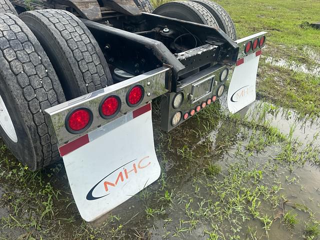 Image of Kenworth T6 equipment image 4