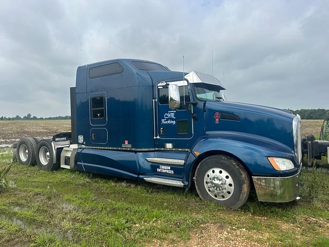 Image of Kenworth T6 equipment image 1