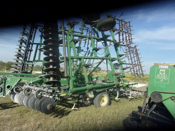 Main image John Deere 726