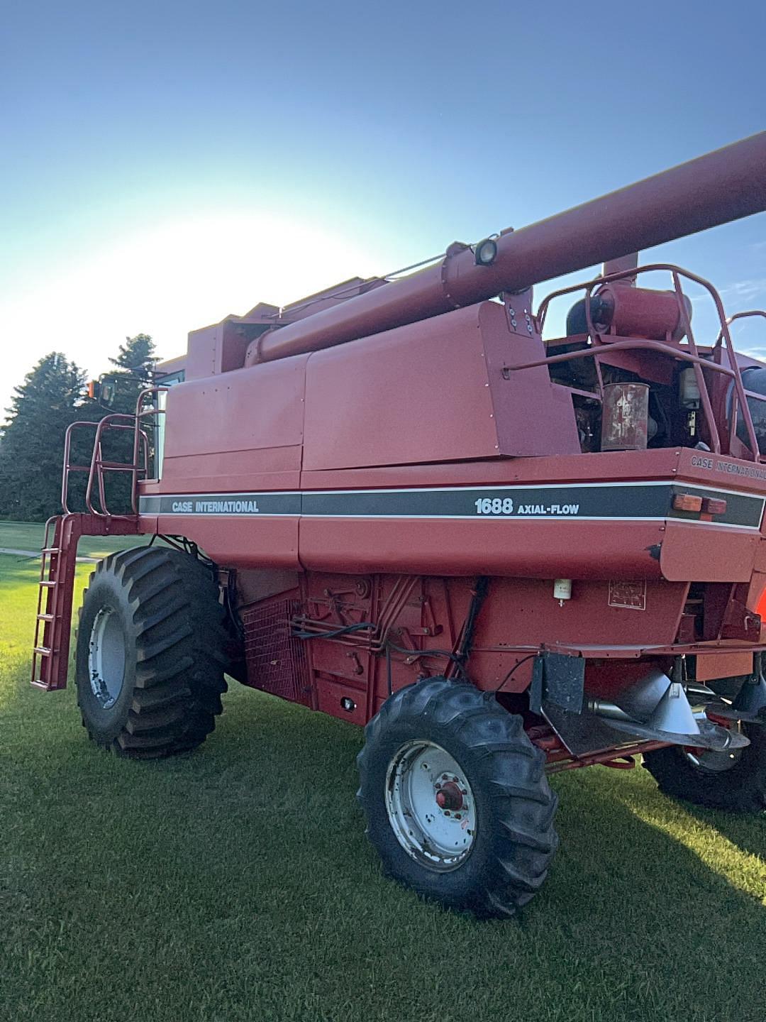 Image of Case IH 1688 Primary image