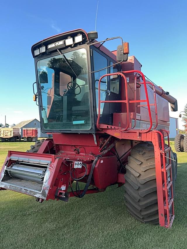 Image of Case IH 1688 equipment image 4