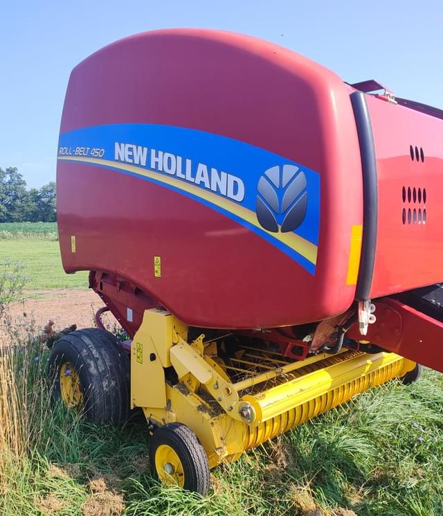 Image of New Holland RB450 equipment image 2