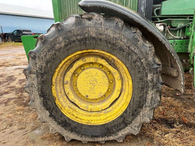 Image of John Deere 4960 equipment image 2