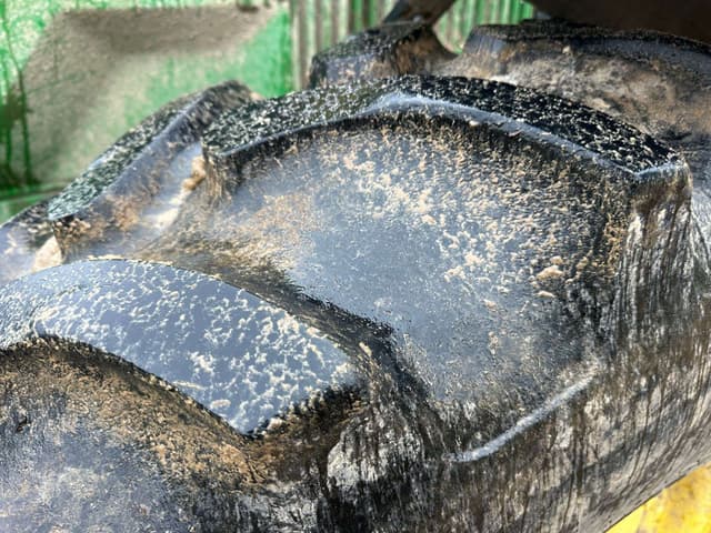 Image of John Deere 4960 equipment image 4