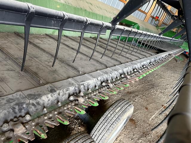 Image of John Deere 630FD equipment image 4
