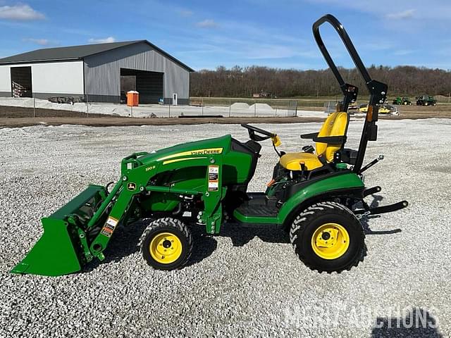 Image of John Deere 1025R equipment image 1