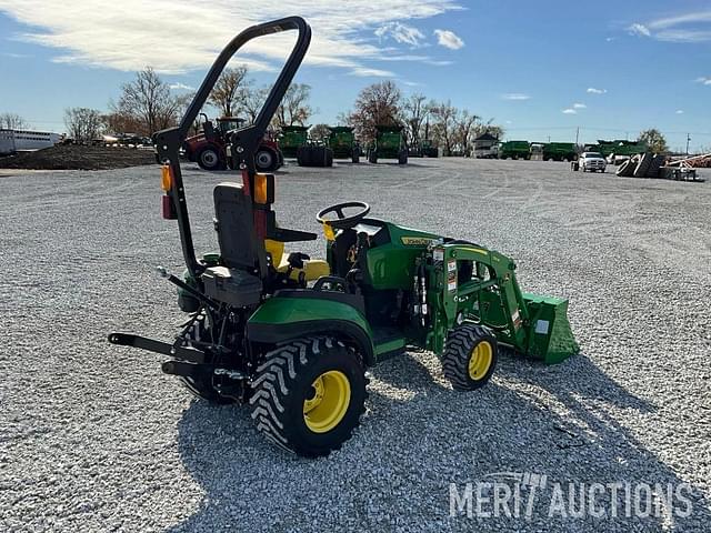 Image of John Deere 1025R equipment image 4