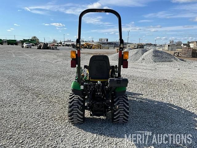 Image of John Deere 1025R equipment image 3