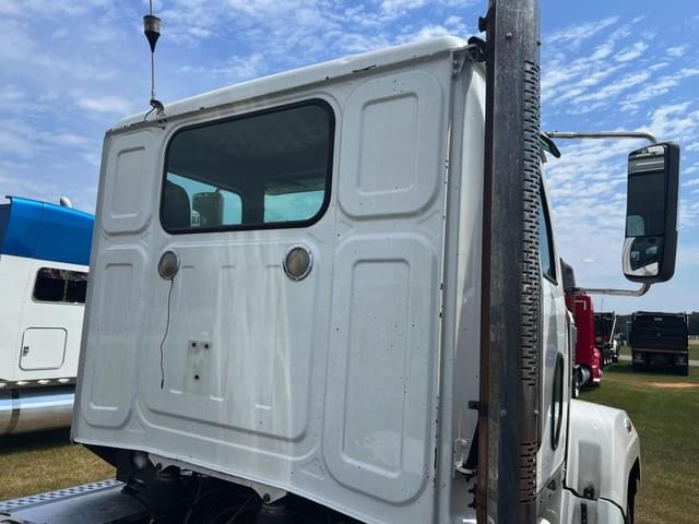 Image of Western Star W4700SF equipment image 2