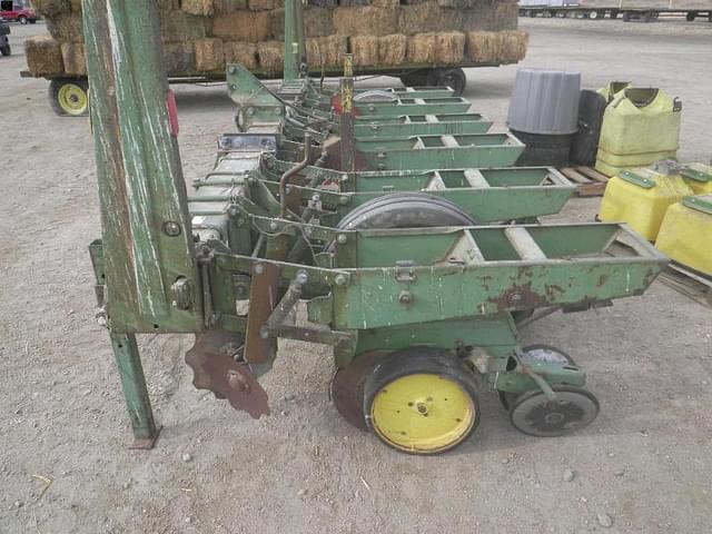 Image of John Deere 7100 equipment image 4