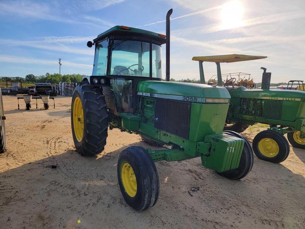 Main image John Deere 3055