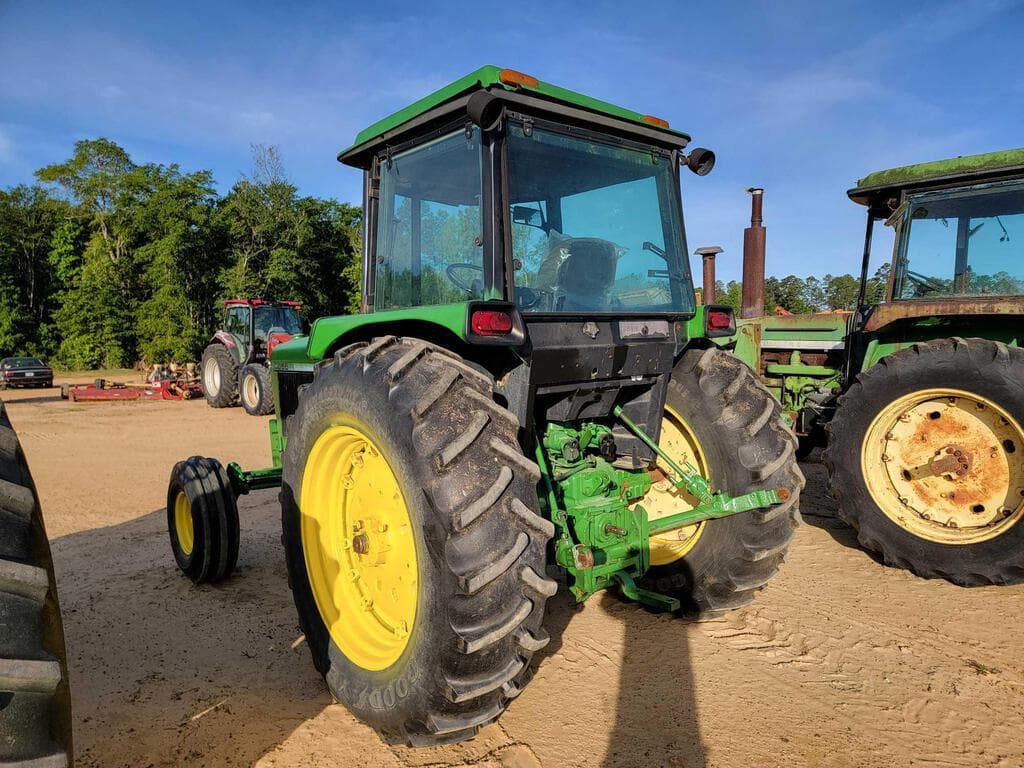John Deere 3055 Tractors 100 to 174 HP for Sale | Tractor Zoom