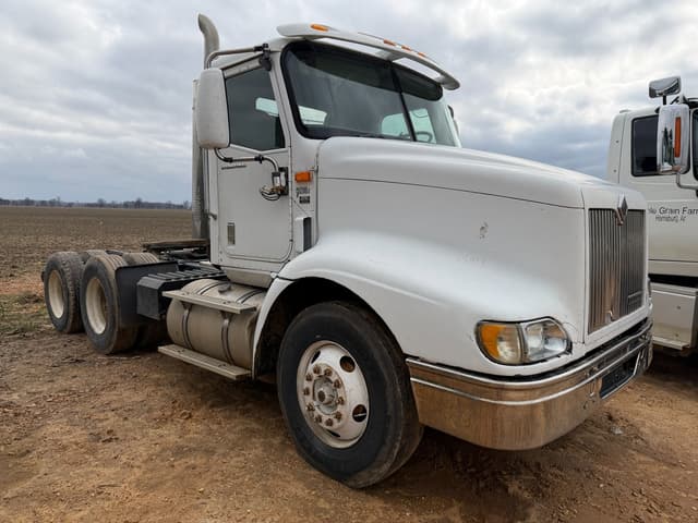 Image of International 9200i equipment image 1