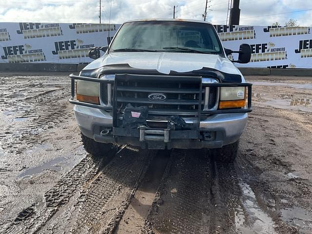 Image of Ford F-250 equipment image 1