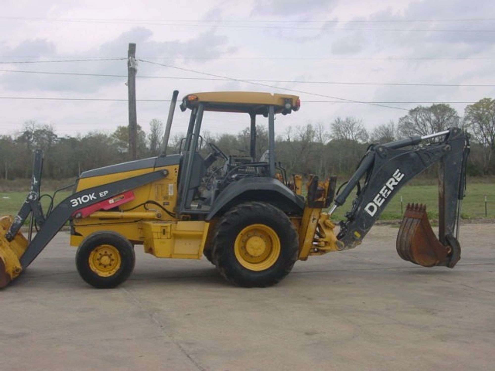 John Deere 310K EP Equipment Image0