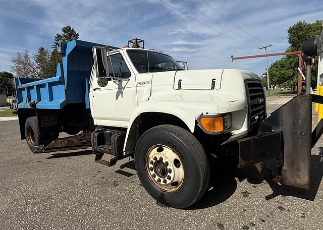 Image of Ford F-SERIES equipment image 1
