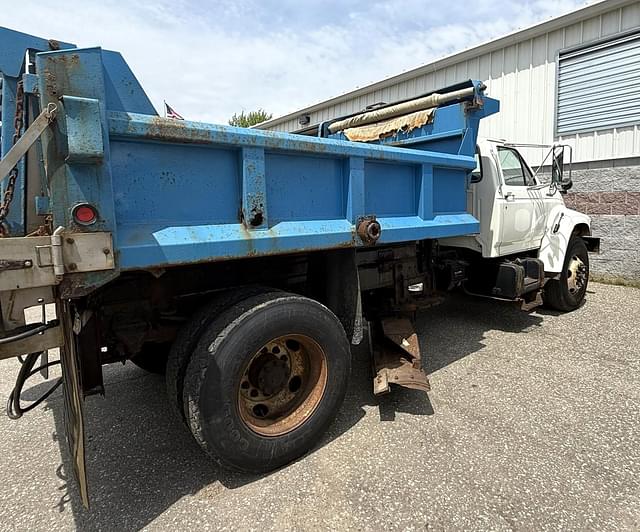 Image of Ford F-SERIES equipment image 2