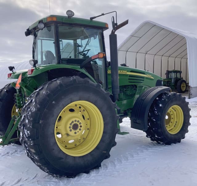 Image of John Deere 7920 equipment image 3