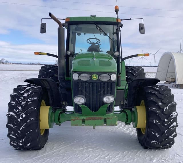 Image of John Deere 7920 equipment image 1