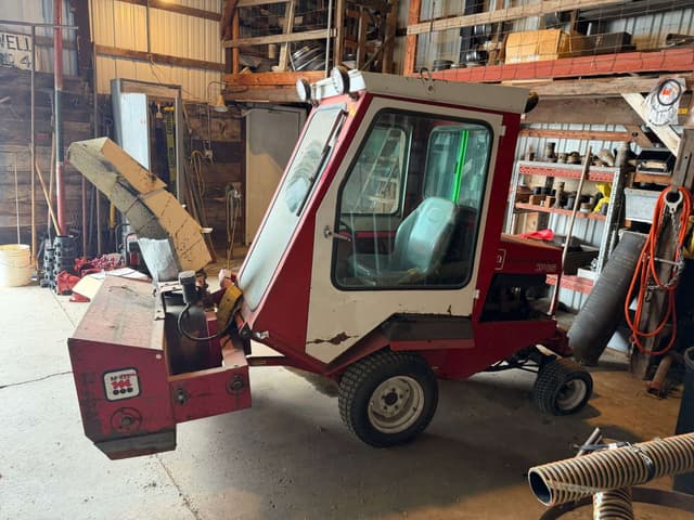 Image of Toro Groundsmaster 345 equipment image 4