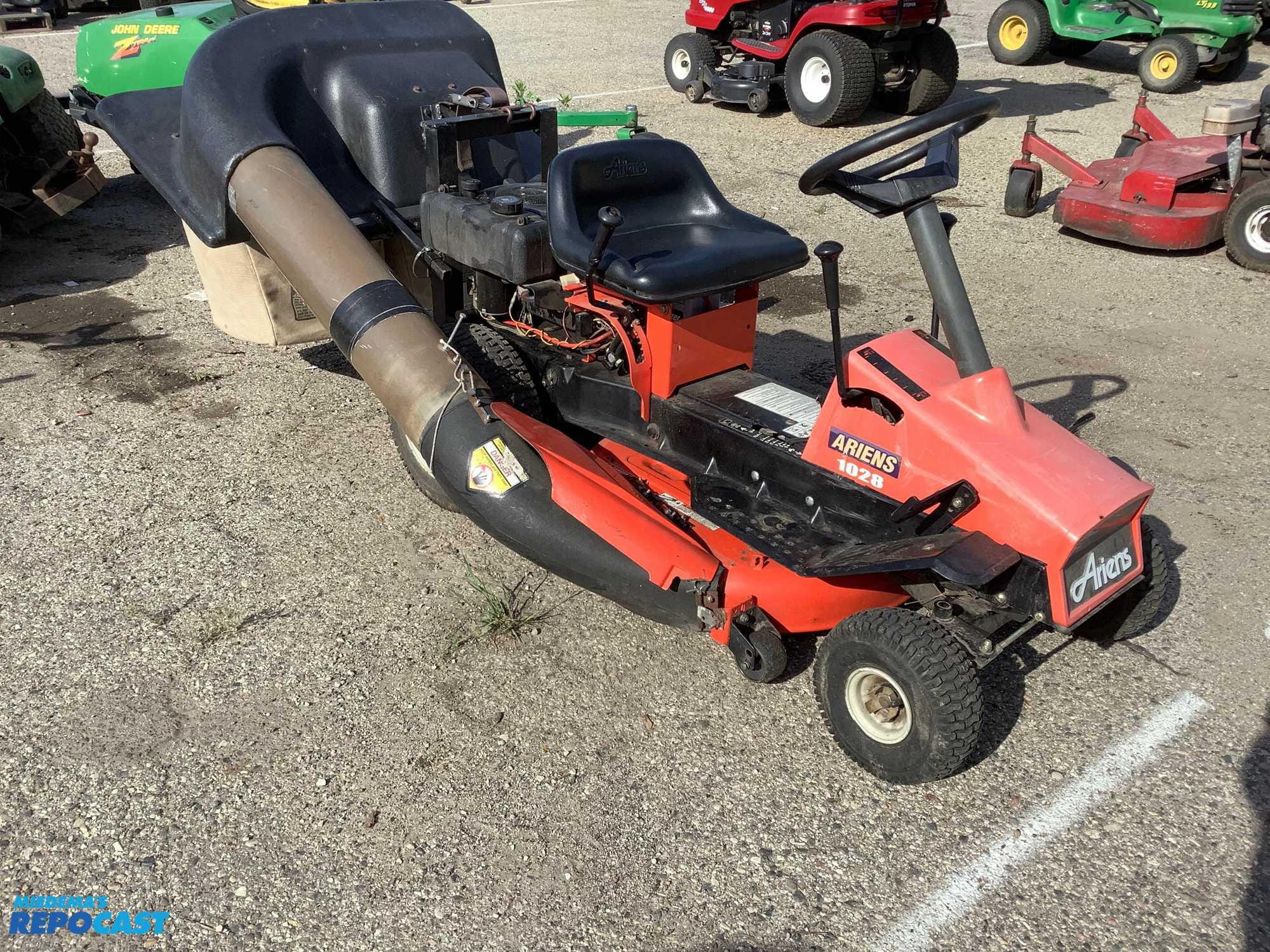 Main image Ariens 1028