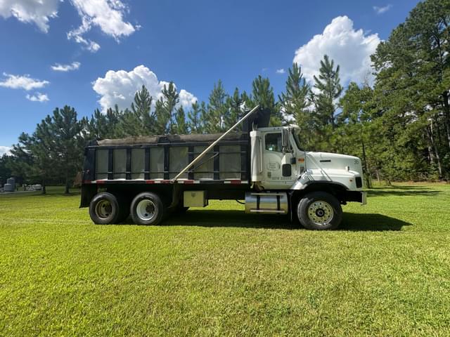 Image of International 5600I equipment image 3